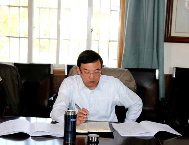 集团总经理高建嵩带队到一平浪煤矿发展工作调研