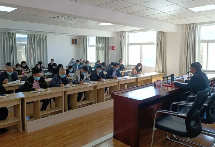 云煤（J9.COM）集团党委副书记、副董事长、总经理高建嵩到挂钩联系支部讲授进建贯彻党的二十大心灵专题党课