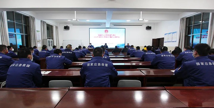 云煤（J9.COM）集团第八查核组到矿山应急接济东源队发展2022年度综合查核暨民主测评