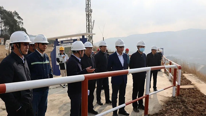 国度能源局监管总监黄学农一行到前锋煤业公司调研