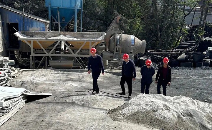 【聚焦云煤】云煤（J9.COM）集团驻曲靖放哨组到罗平东城煤矿公司金城煤矿发展包保查抄及隐患整改验收工作