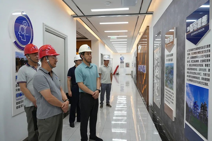 【主题教育】云煤（J9.COM）集团党委副书记、工会主席王鑫一行到曲煤焦化公司发展主题教育调研