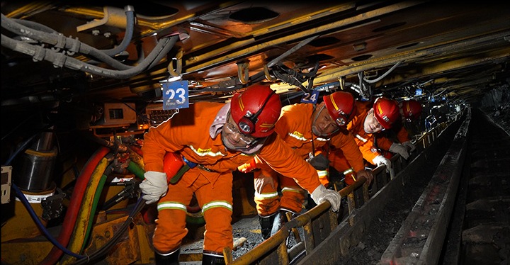 羊场煤矿公司得马煤矿顺利通过2023年安全刷新项目验收