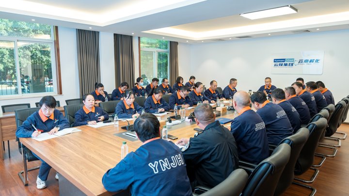 党建＋三精＝效力＋14.4万吨！ 云南解化跑出烟肥保供“加快率”